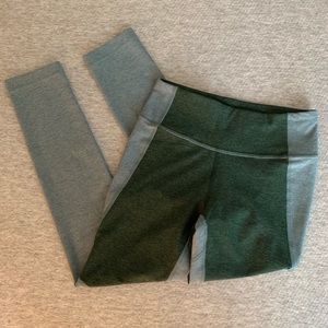 Outdoor Voices Two-Tone Leggings 3/4